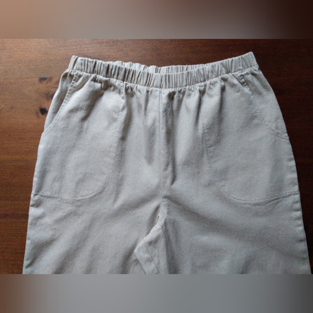 Denim&Co Petite Flare Cotton Pull On Pants - Picture 3 of 9